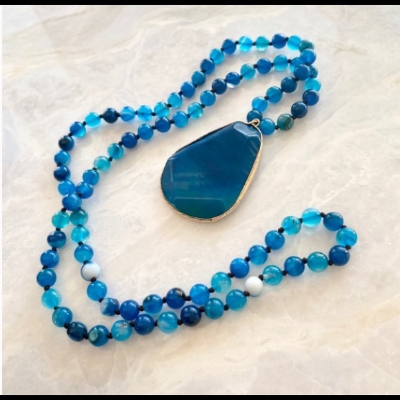 Estrella & Luna Jewelry - Blue Agate Natural Stone Necklace